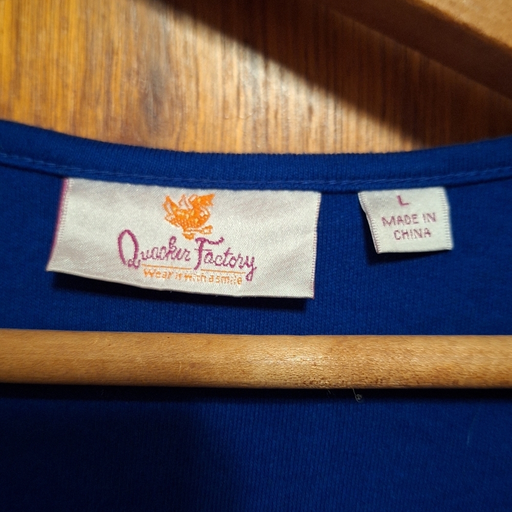 Quacker Factory Royal Blue Bee Embellished Top Large Whimsical ART to WEAR FLY - Picture 3 of 5